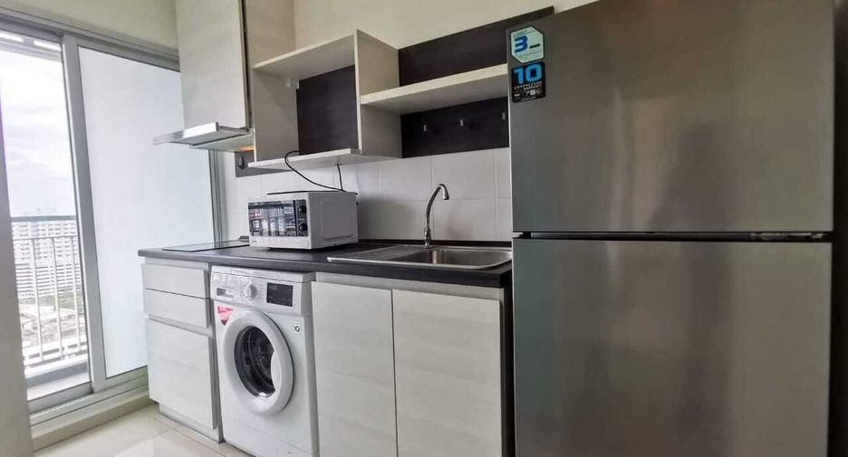 For sale 2 bedrooms condo in Huai Khwang, Bangkok