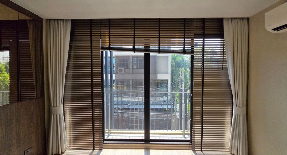 For sale 1 bed condo in Pathum Wan, Bangkok