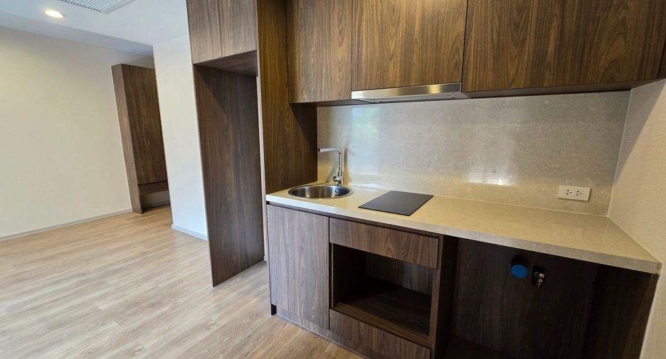 For sale 1 bed condo in Pathum Wan, Bangkok