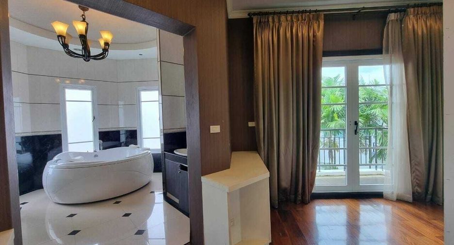 For sale 4 bedrooms house in Mueang Samut Sakhon, Samut Sakhon