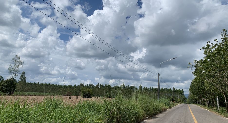 Terreno en venta en Kabin Buri, Prachin Buri