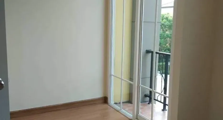 For sale 3 bedrooms townhouse in Lam Luk Ka, Pathum Thani
