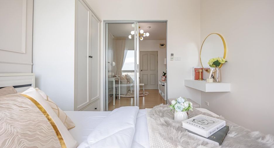 For sale 1 bed condo in Mueang Samut Prakan, Samut Prakan