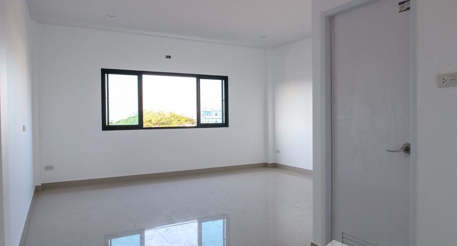 For sale 4 bedrooms retail Space in Mueang Songkhla, Songkhla