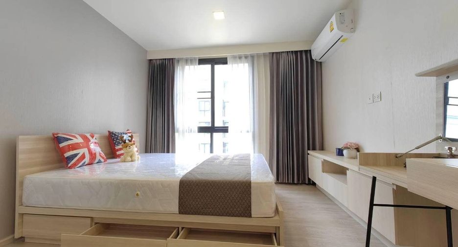 For sale 2 bedrooms condo in Huai Khwang, Bangkok