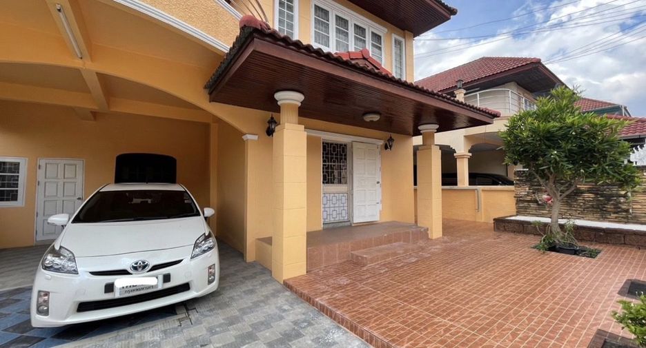 For sale 3 bedrooms house in Sam Khok, Pathum Thani