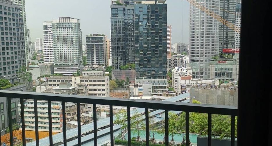 For sale 1 bed condo in Khlong Toei, Bangkok
