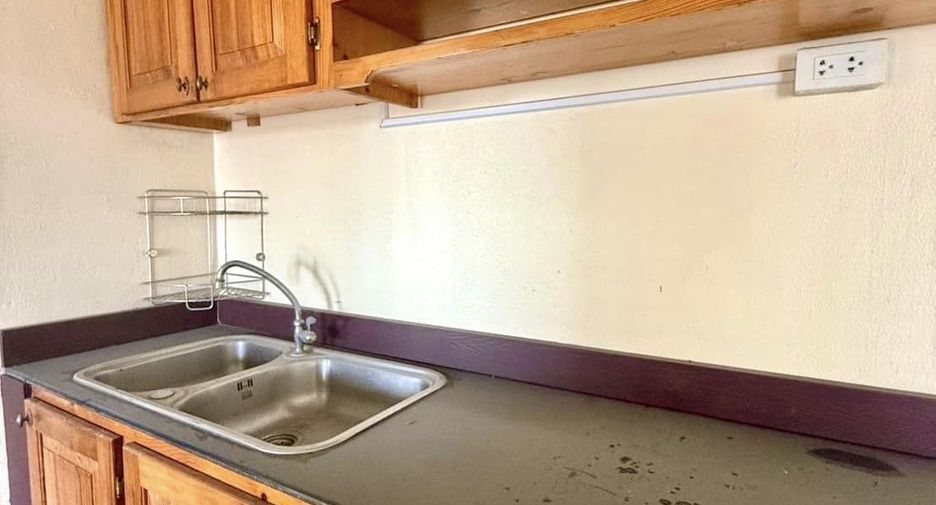 For sale 2 bedrooms condo in Bang Kapi, Bangkok