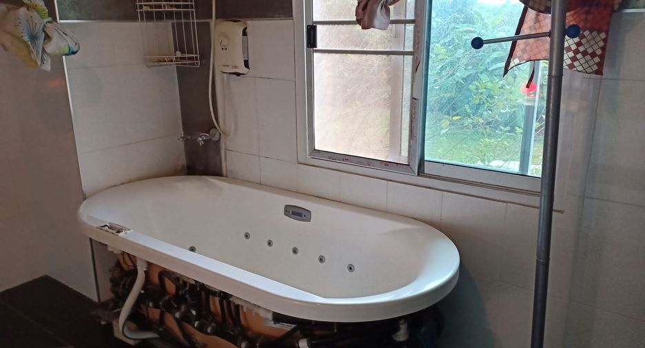 For sale 5 bedrooms villa in Chiang Saen, Chiang Rai