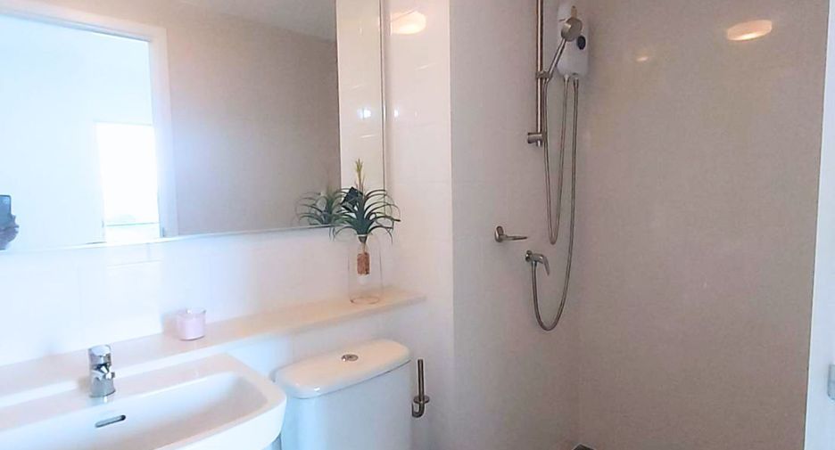 For sale 1 bed condo in Bang Kapi, Bangkok