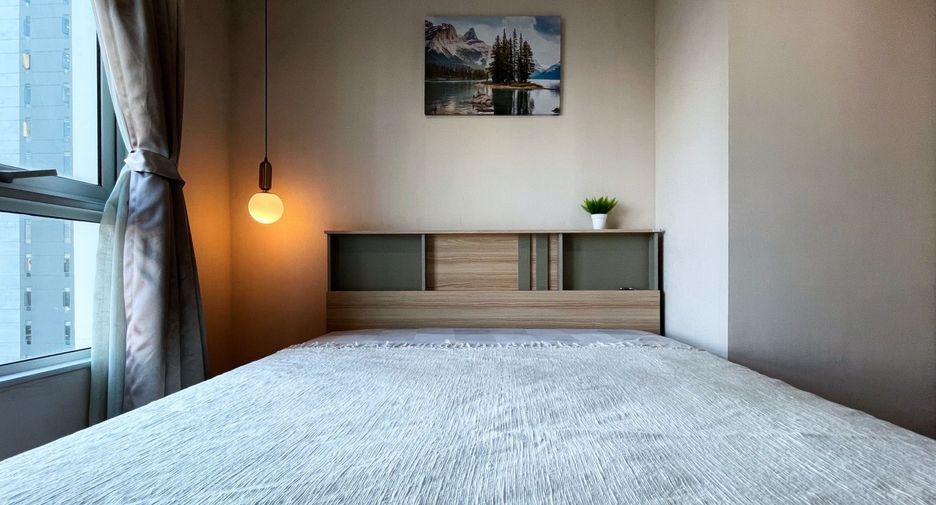 Продажа 1 кровать кондо в Хуаи Кхщанг, Бангкок