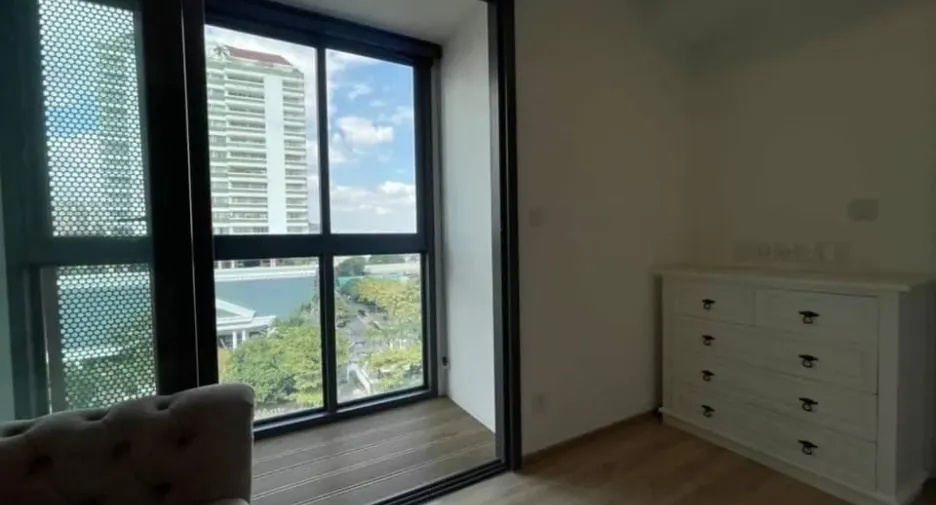 For sale and for rent 1 bed condo in Watthana, Bangkok