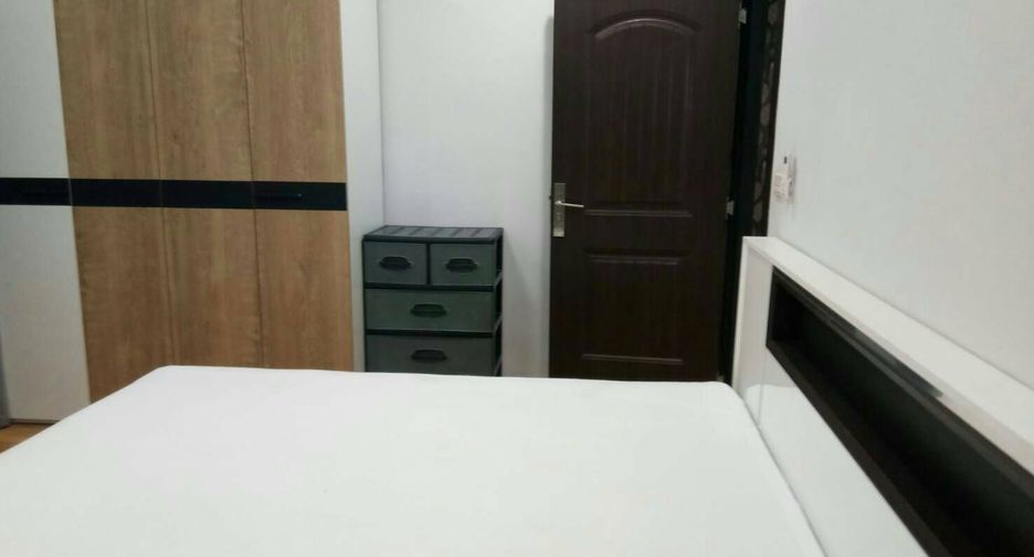 For sale 4 bedrooms house in Mueang Pathum Thani, Pathum Thani