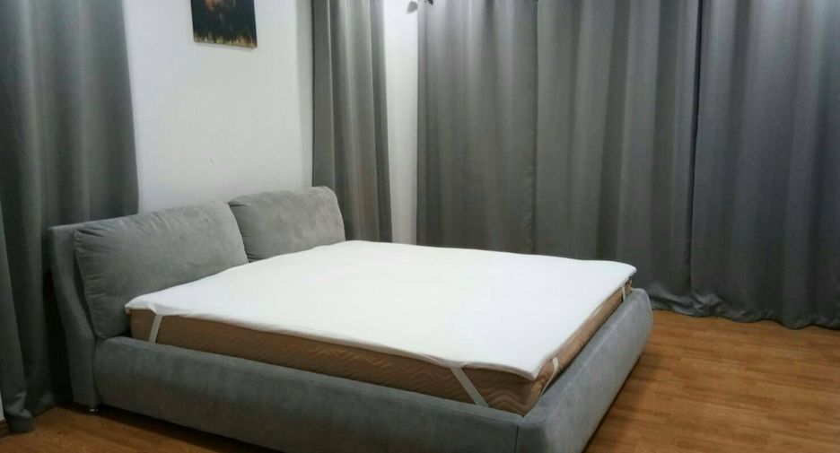 For sale 4 bedrooms house in Mueang Pathum Thani, Pathum Thani
