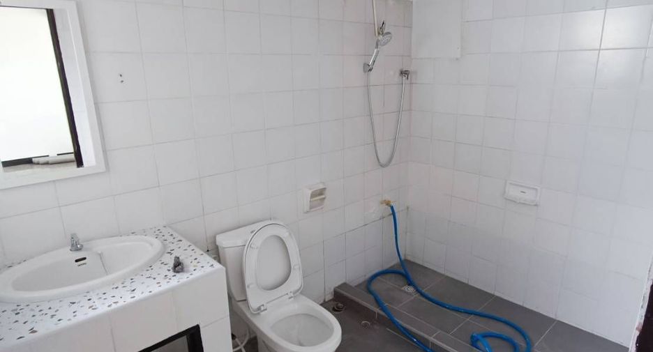 For rent studio condo in Mueang Nonthaburi, Nonthaburi