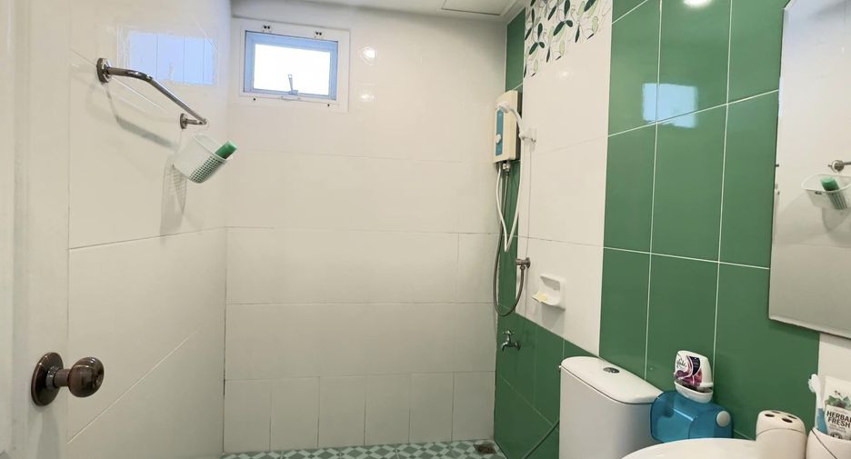 For sale studio condo in Mueang Chon Buri, Chonburi