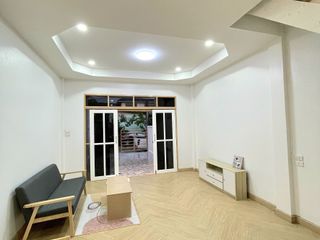 For sale 2 bedrooms townhouse in Mueang Nakhon Pathom, Nakhon Pathom