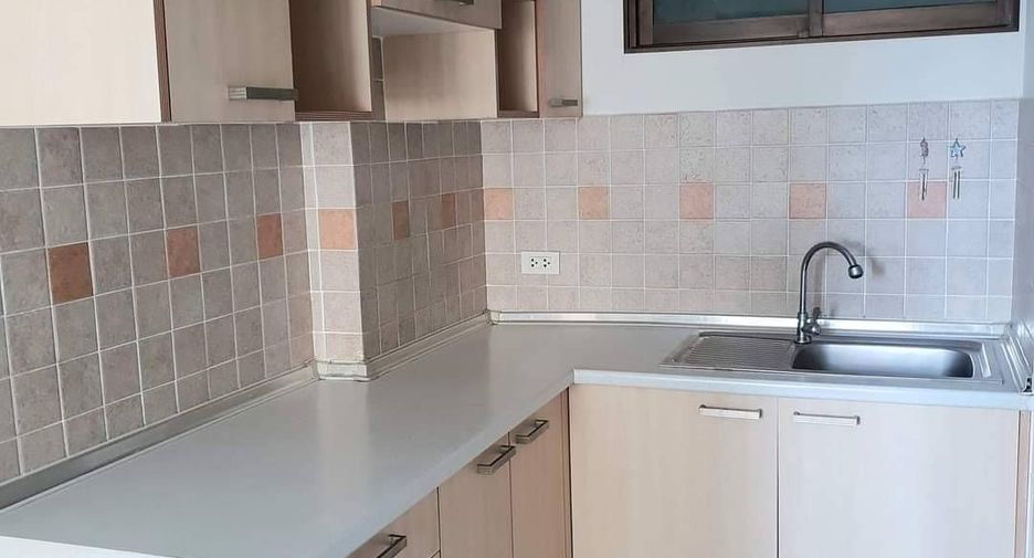For sale 1 bed condo in Yan Nawa, Bangkok
