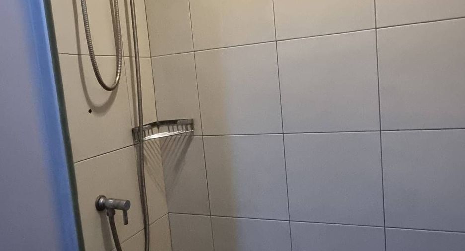 For sale 1 bed condo in Wang Thonglang, Bangkok