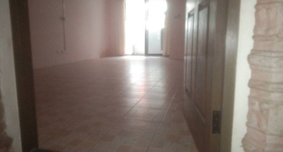 Wohnung zum Kauf mit 1 Zimmer in Pak Kret, Nonthaburi