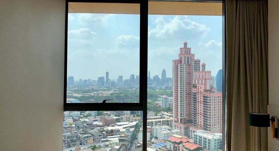 For sale 2 bedrooms condo in Khlong Toei, Bangkok
