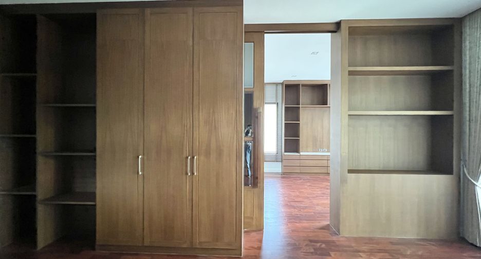 For sale 3 bedrooms house in Mueang Udon Thani, Udon Thani
