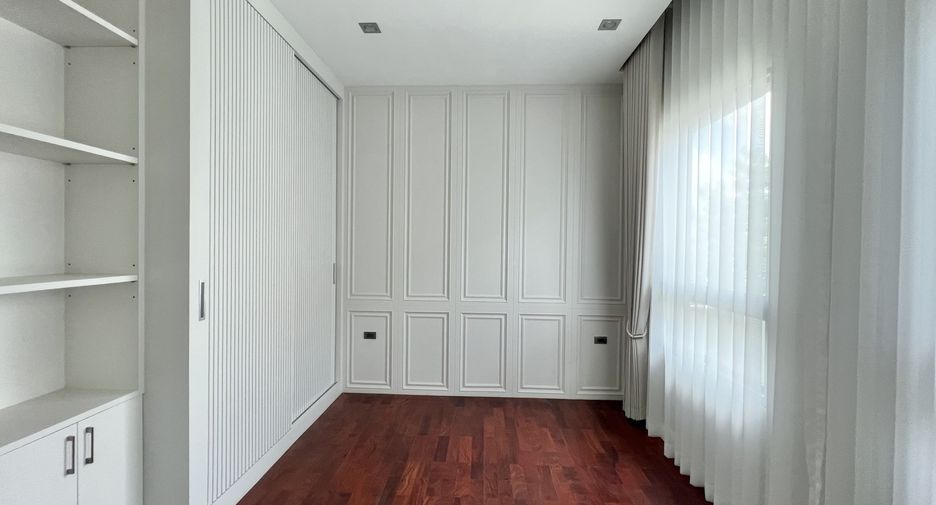 For sale 3 bedrooms house in Mueang Udon Thani, Udon Thani