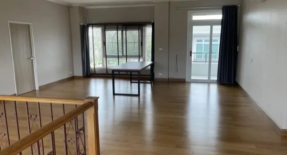 Casa en venta de 5 habitaciones en Mueang Rayong, Rayong