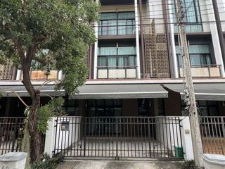 Аренда 3 спальни таунхаус в Mueang Nonthaburi, Нонтабури