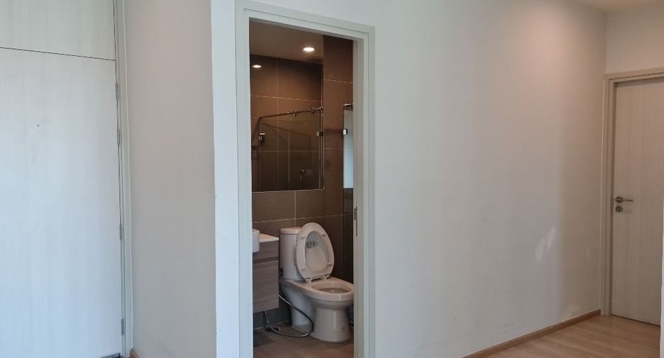 For sale 2 ベッドルーム condo in Huai Khwang, Bangkok