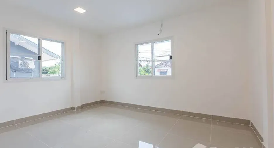 For sale 4 bedrooms townhouse in Bang Bua Thong, Nonthaburi