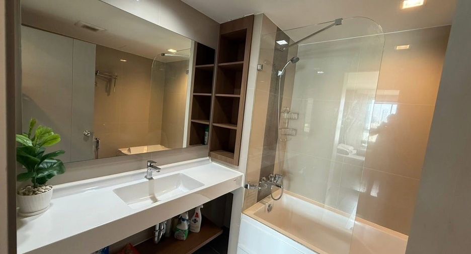 À vendre 1 chambre condo à Phra Khanong, Bangkok