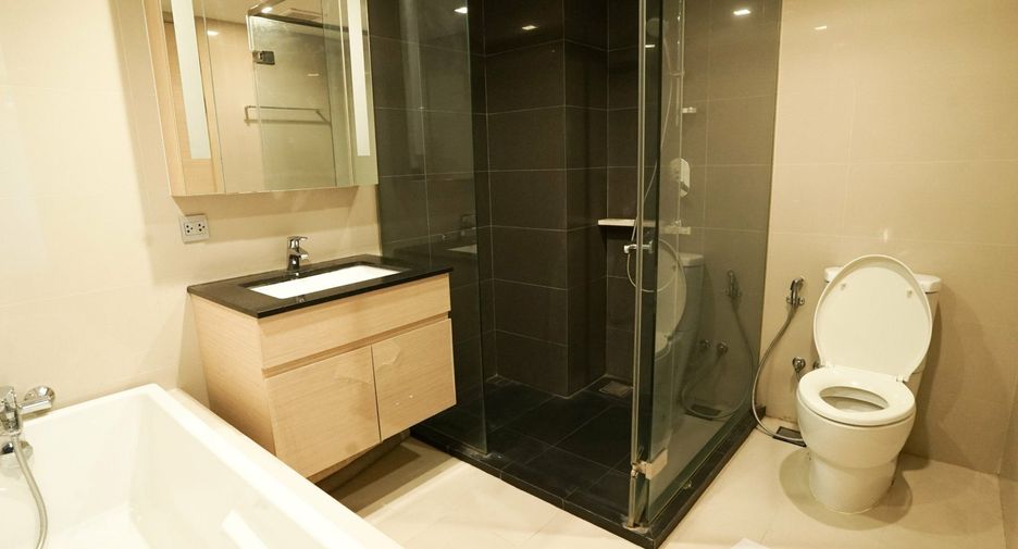 For sale 1 bed condo in Watthana, Bangkok