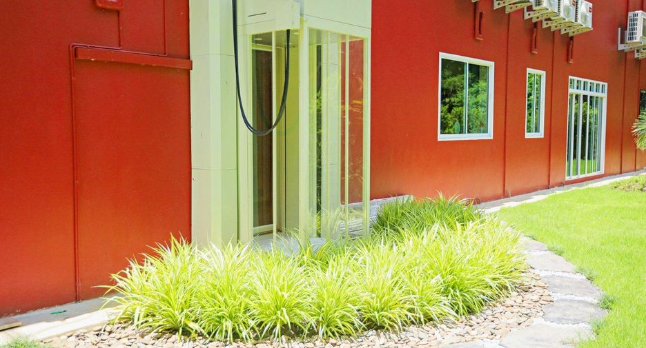 For sale 4 bedrooms villa in Mueang Chiang Rai, Chiang Rai