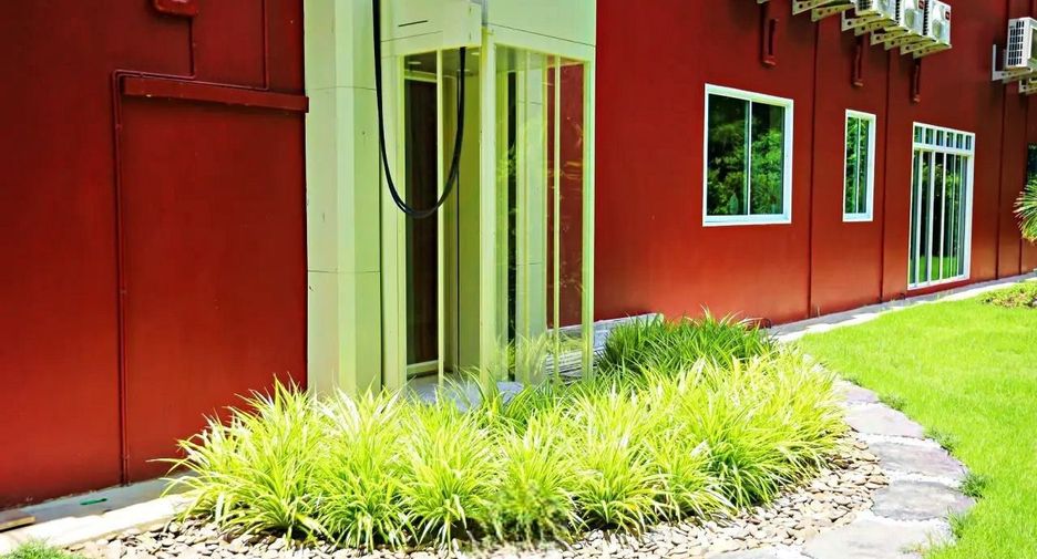 For sale 4 bedrooms villa in Mueang Chiang Rai, Chiang Rai