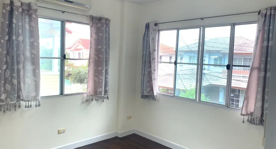 À vendre 3 chambres maison à Mueang Pathum Thani, Pathum Thani