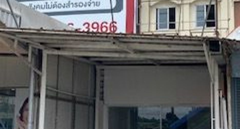 For rent 4 bedrooms retail Space in Thanyaburi, Pathum Thani