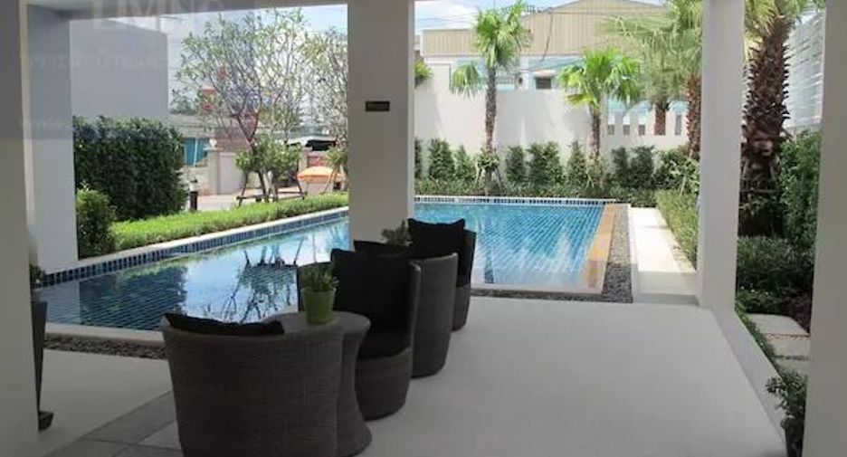 For rent 3 bedrooms townhouse in Bang Kruai, Nonthaburi