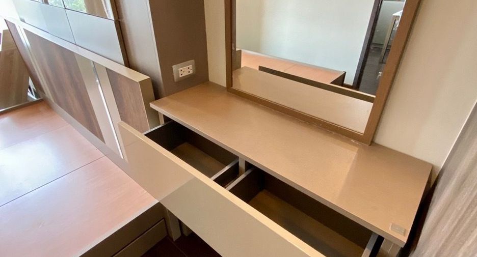 À vendre 1 chambre condo à Watthana, Bangkok