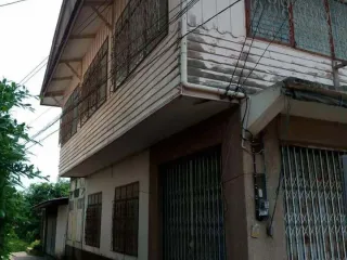 À vendre 2 chambres maison à Mueang Phichit, Phichit