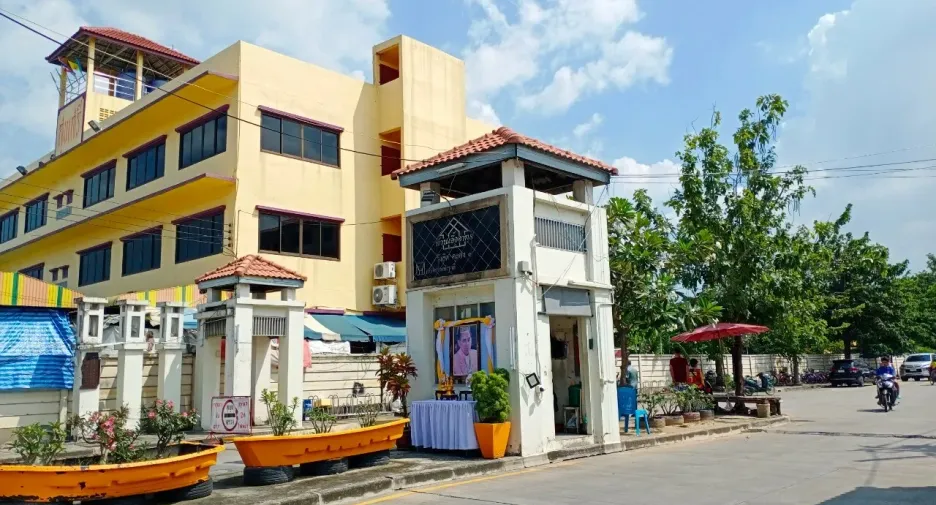 For sale 1 bed condo in Thanyaburi, Pathum Thani