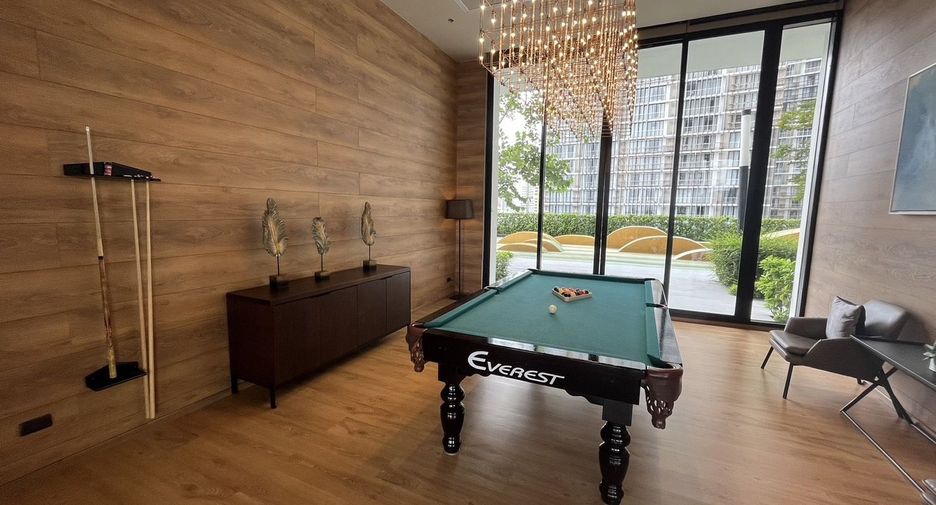 For sale 2 bedrooms condo in Khlong Toei, Bangkok