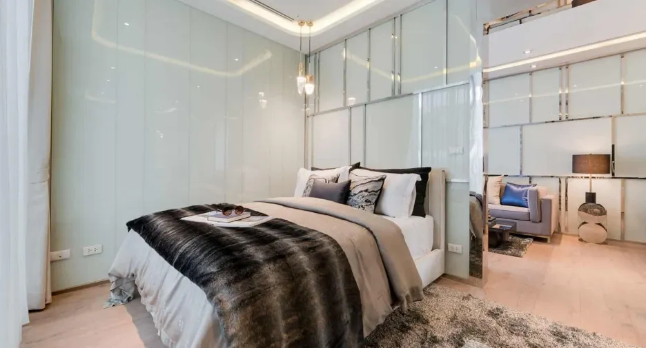 For sale 2 bedrooms condo in Khlong Toei, Bangkok