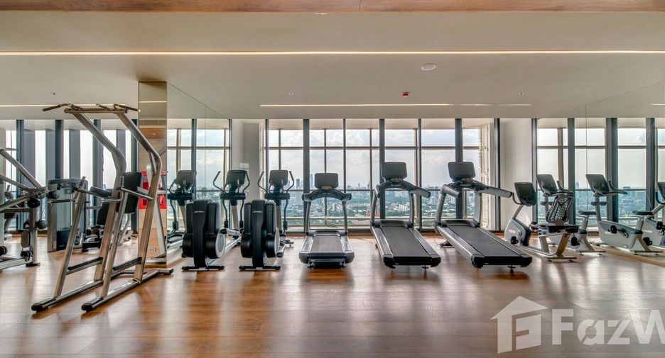 For sale 2 bedrooms condo in Khlong Toei, Bangkok
