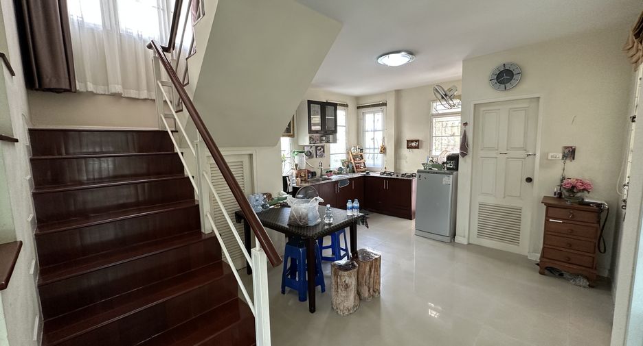 For sale 3 bedrooms house in Phutthamonthon, Nakhon Pathom