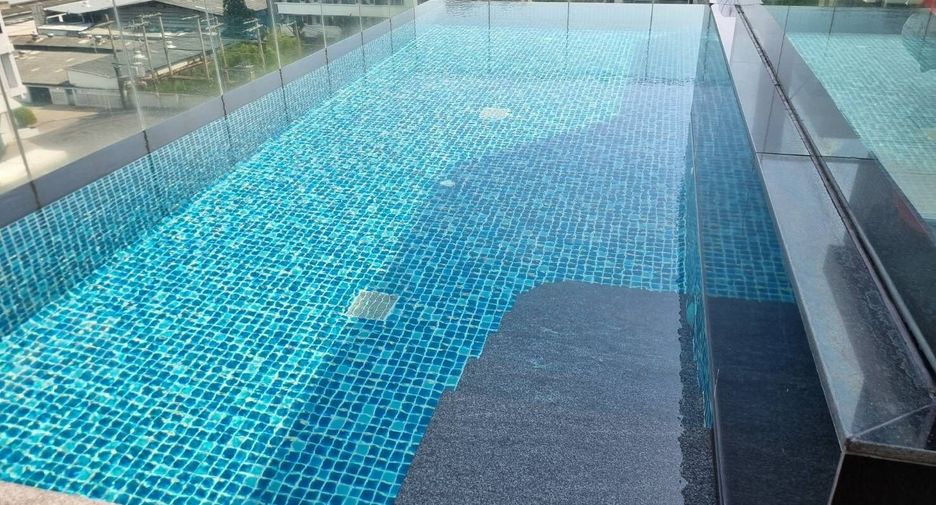 For sale 1 bed condo in Phra Khanong, Bangkok