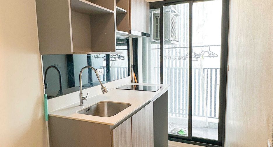 For sale 1 bed condo in Khan Na Yao, Bangkok