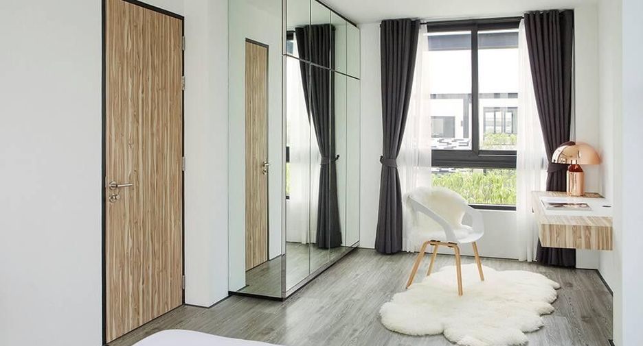 For sale 4 bedrooms townhouse in Pak Kret, Nonthaburi