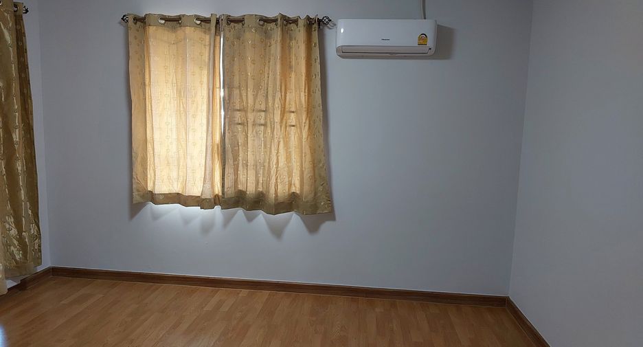 For sale 3 bedrooms townhouse in Lam Luk Ka, Pathum Thani