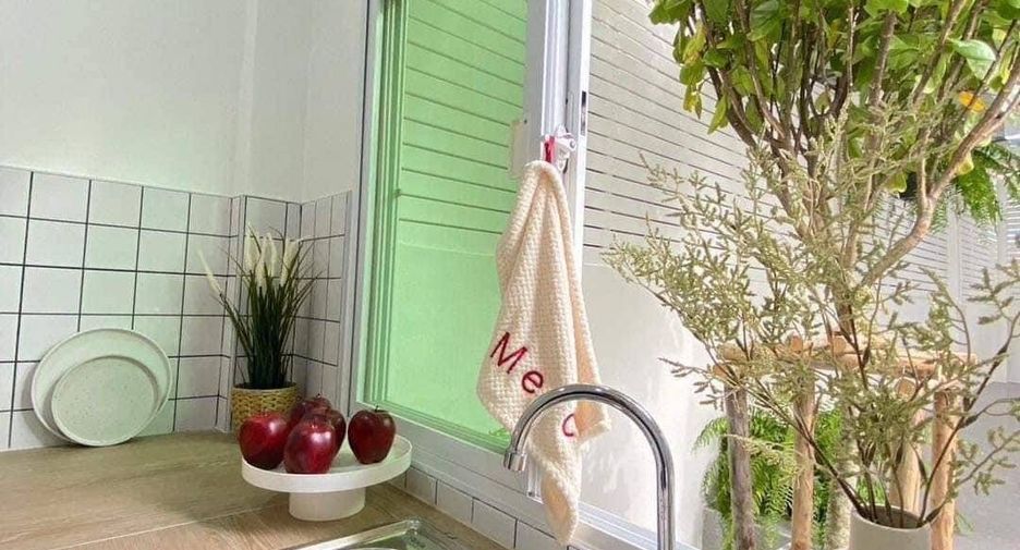 For sale 3 bedrooms townhouse in Mueang Pathum Thani, Pathum Thani